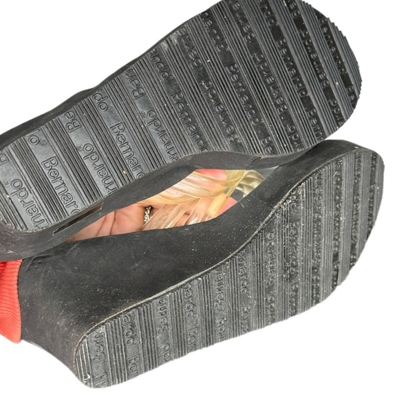 Beach Bunny Wedge Flip Flops - Picture 5 of 6